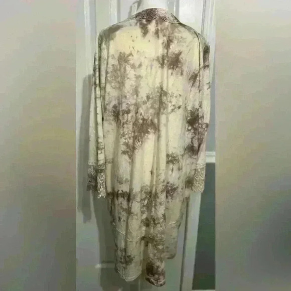 Women’ XL NWT LOGO LAVISH Hand Tie Dyed duster/jacket with lace and appliqués - Picture 5 of 8